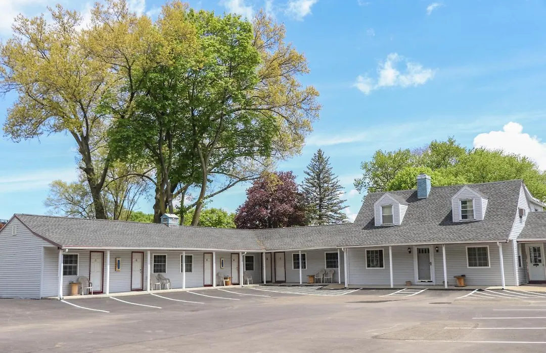 Seneca Clipper Inn-1