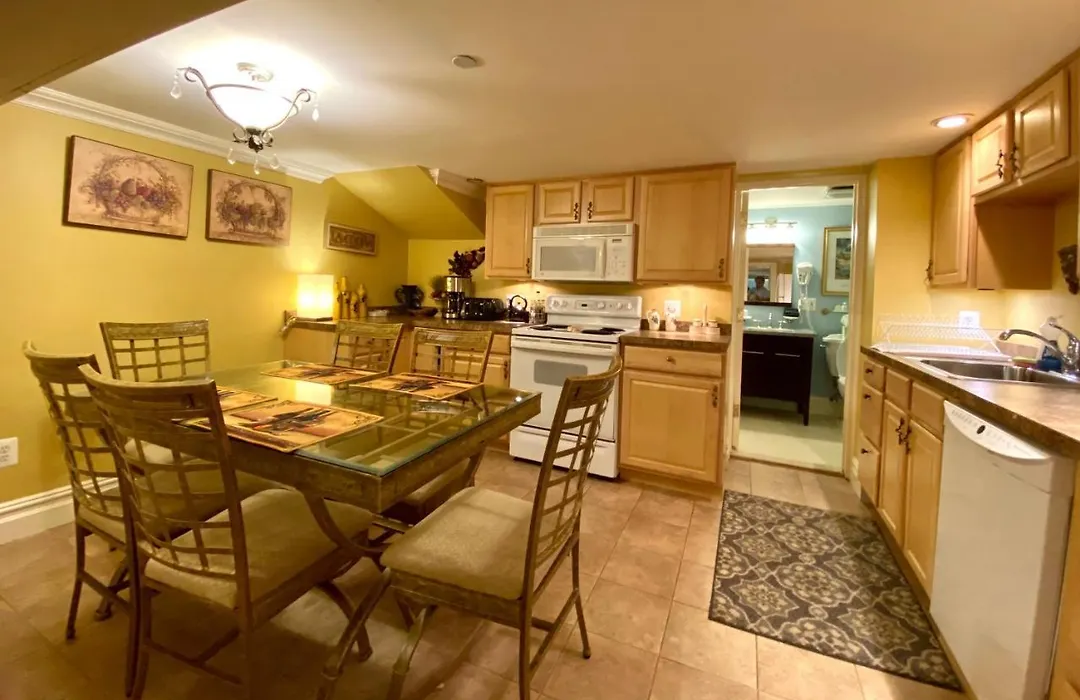Atlantis Inn Hotel (Adults Only)-1