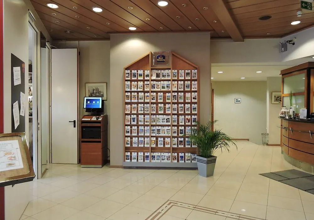 Best Western Hotel International-1