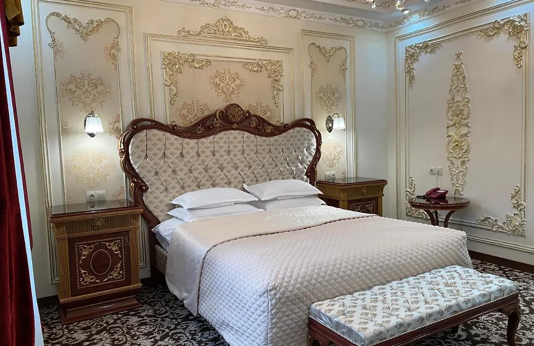 Lion Hotel-1