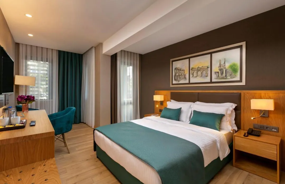Pukka Hotel-1