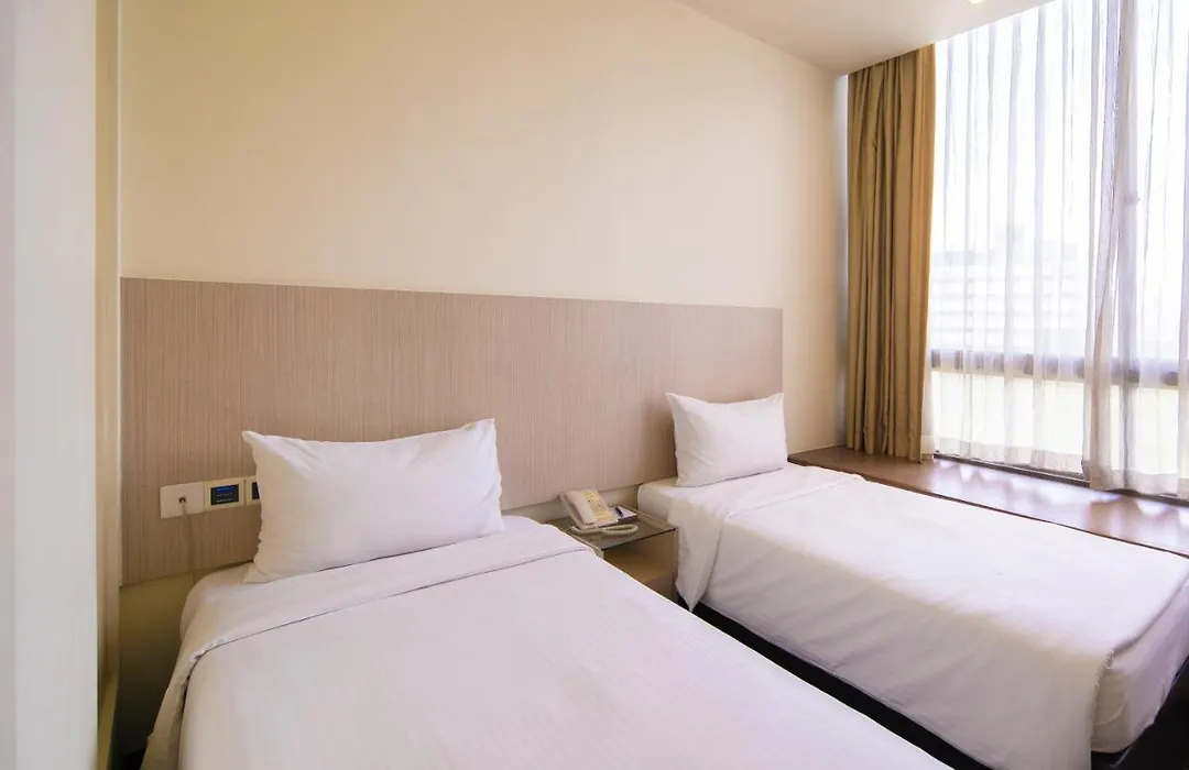 Aqueen Hotel Lavender-1