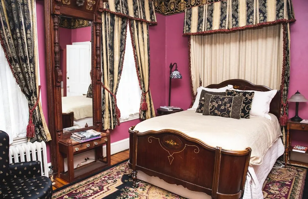 Faunbrook Bed & Breakfast (Adults Only)-1