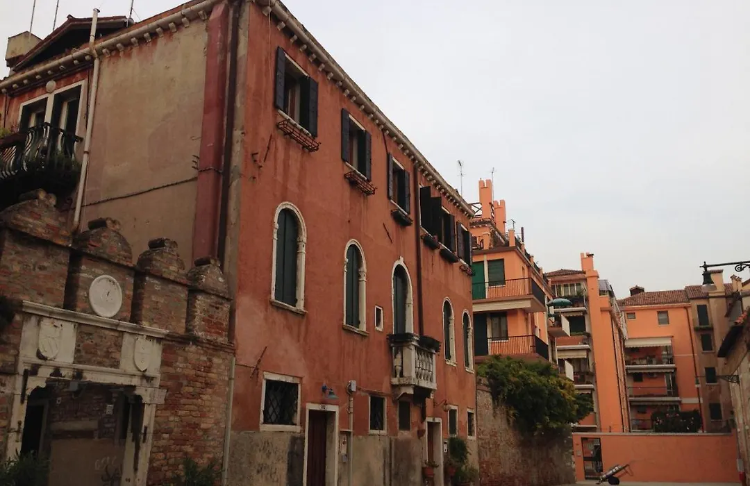 Locazione Turistica Corte Vecchia-1