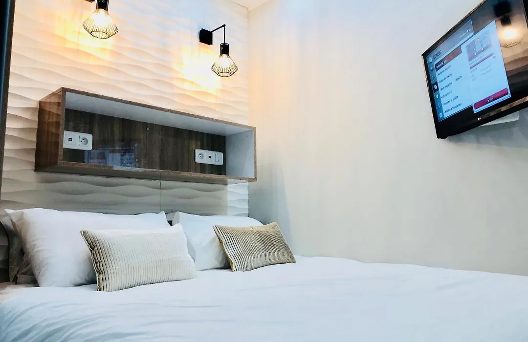 Chambre Love Luxe Monaco-1