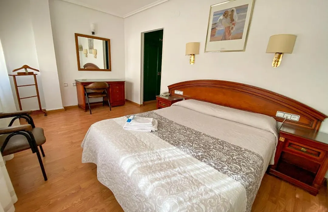 Hotel Cardinal-1
