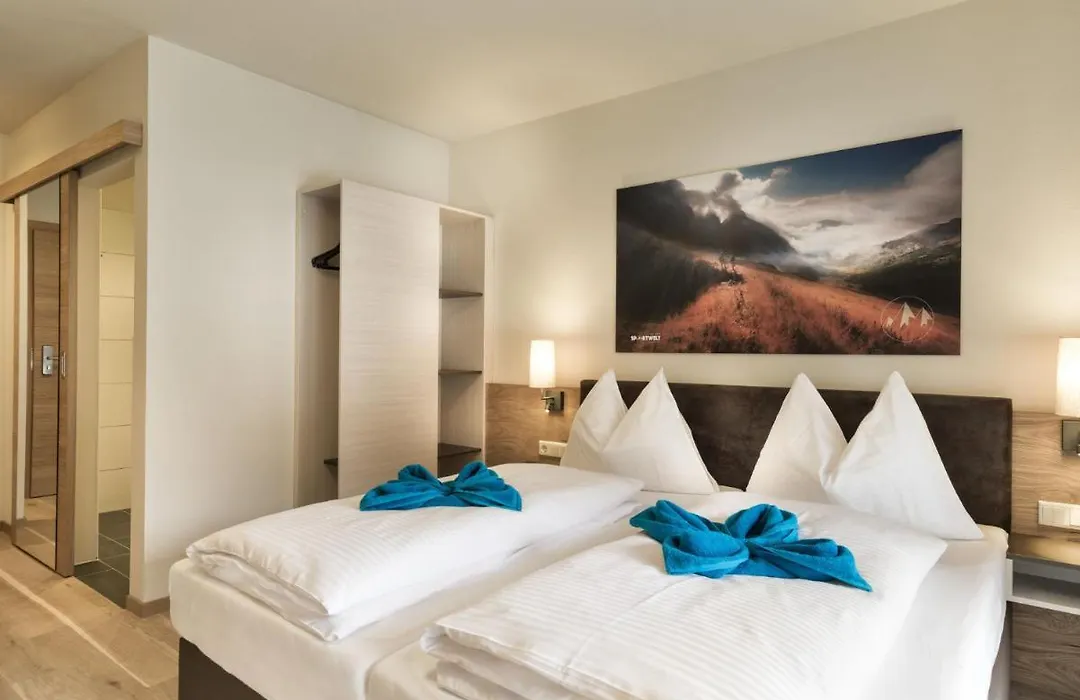 Hotel Sportwelt-1