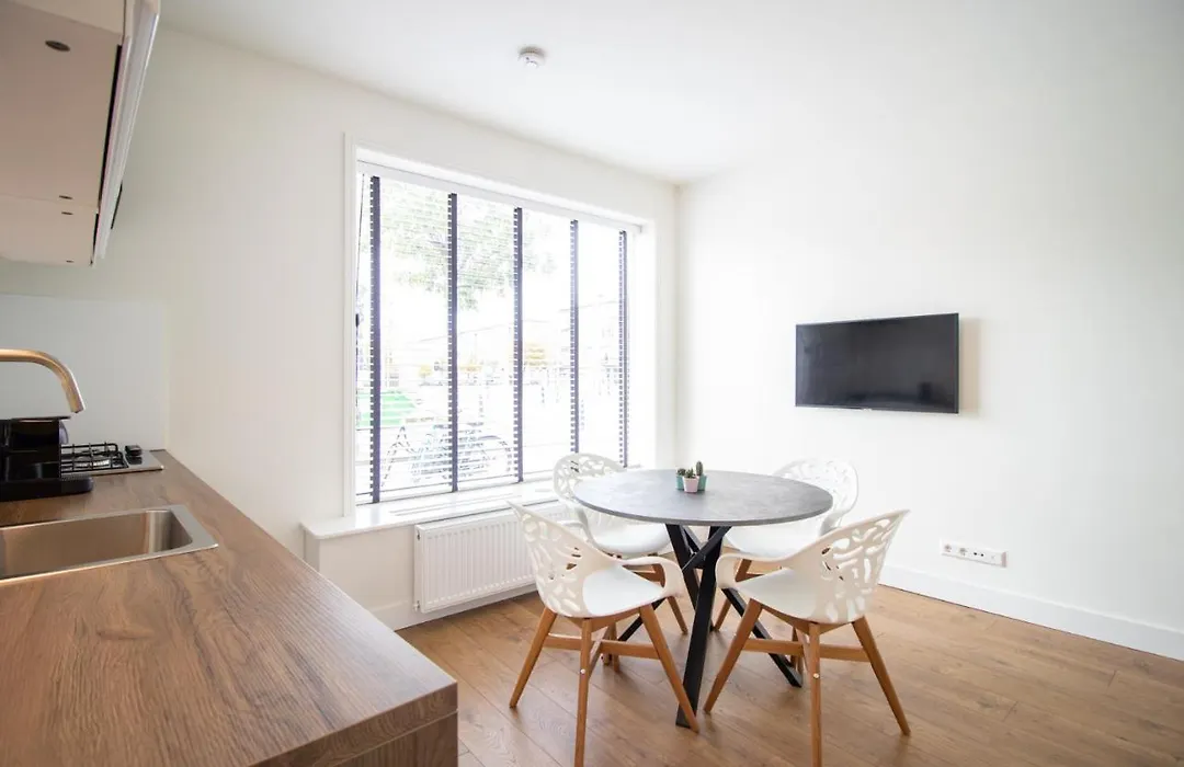 Escamp Apartments-1