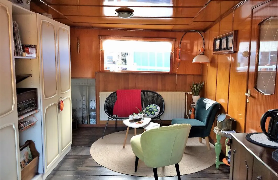 B&B Woonschip Robbedoes-1