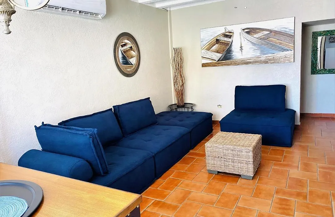 Condo De Cortez-1