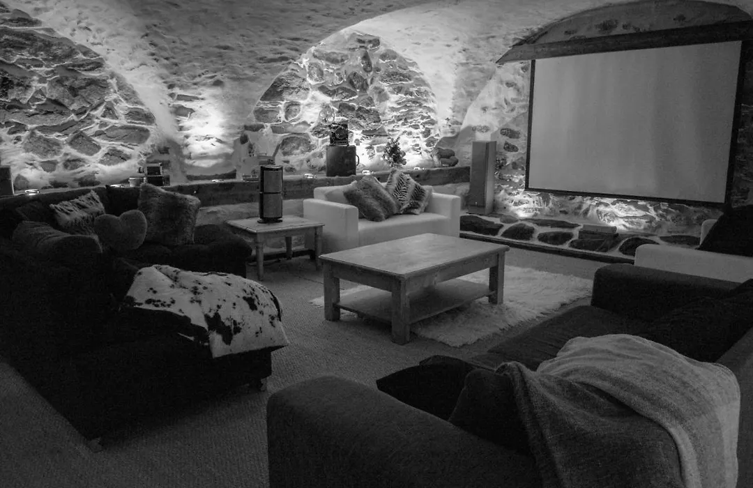 Chez Bear-1