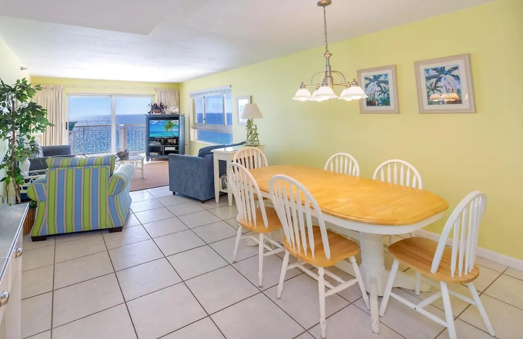Destin Towers - Available Aug 22-29 Oct 3-10 & Oct 24-31-1