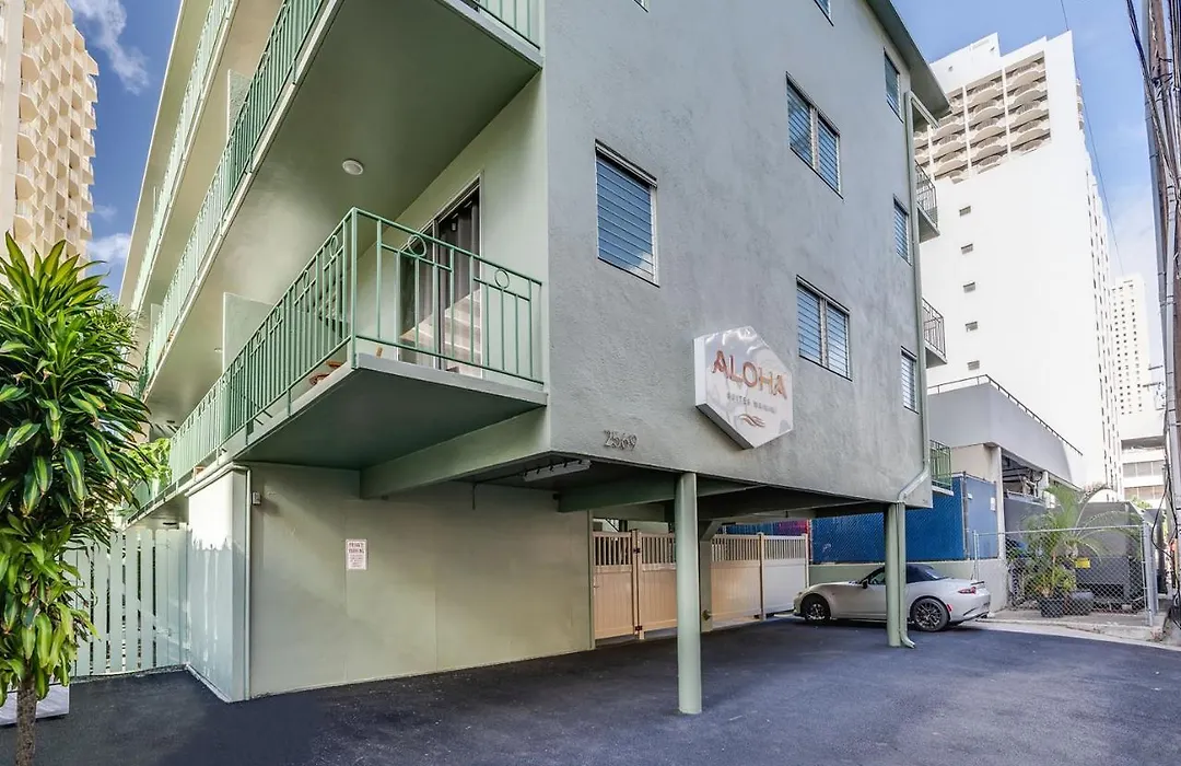 Aloha Suites Waikiki-1