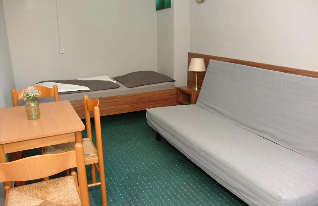 City-Hotel Ansbach Am Kurfuerstendamm-1