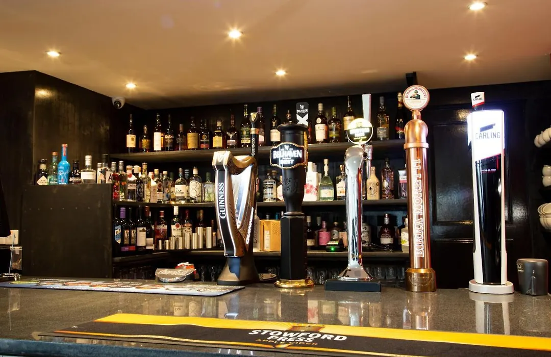 Crown Court Hotel-1