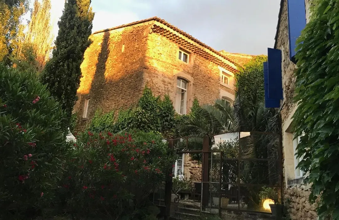 Les Aiguières en Provence-1