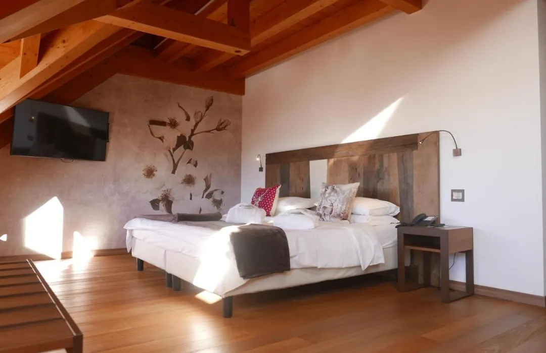 Hotel Paradiso-1