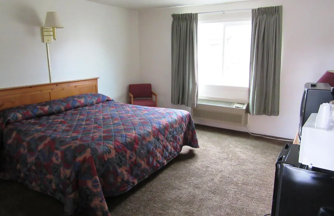 Yellowstone Country Inn-1