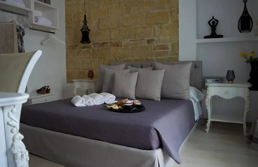 Mare Versus Luxury Suites-1