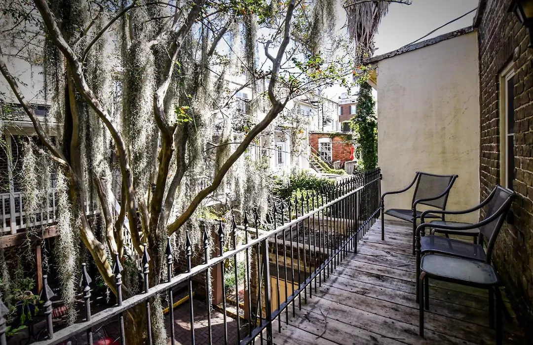 Savannah Bed & Breakfast Inn-1