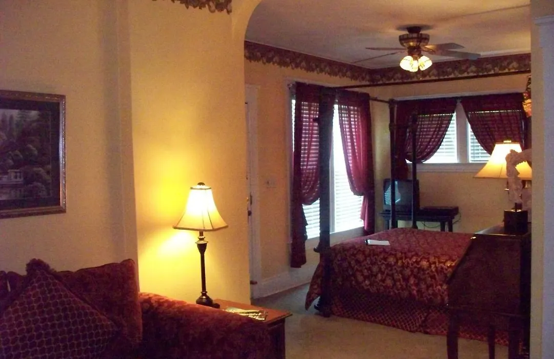 Inn At 835 Boutique Hotel-1
