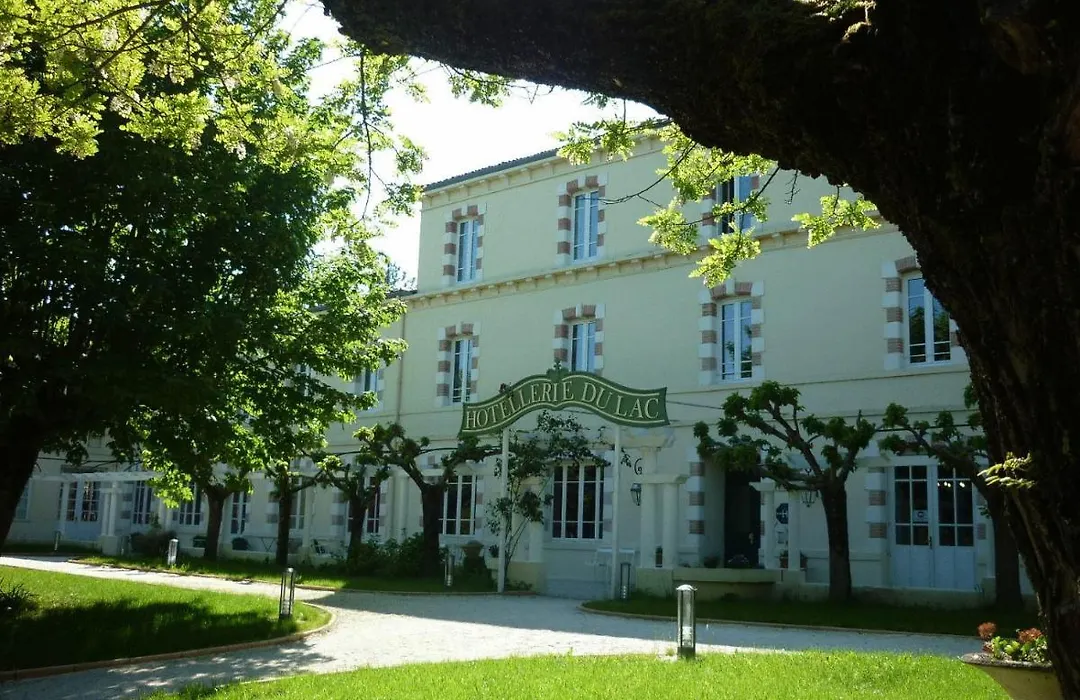 Hotellerie du Lac-1