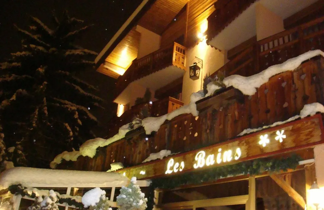 Les Bains-1