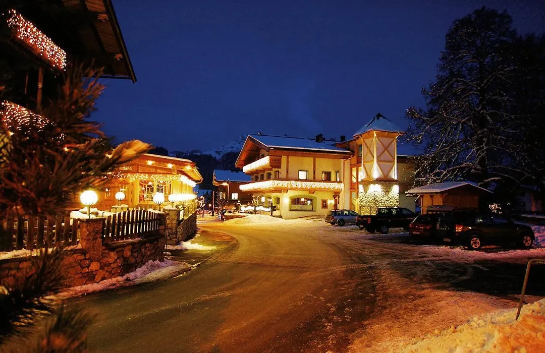 Hotel Hubertus Mit Erlebnislandgasthof Reitherwirt-1