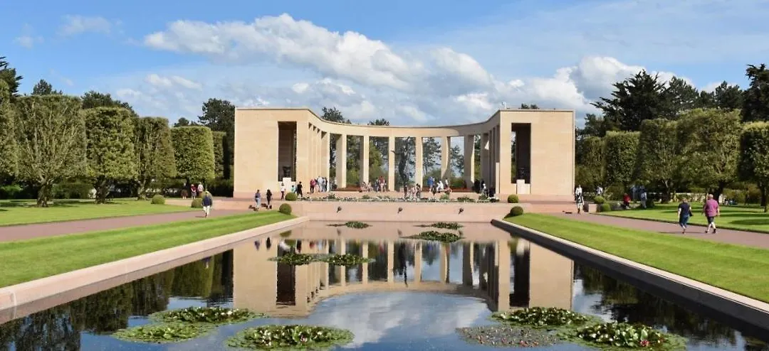 Villa Kahlo Omaha Beach-1