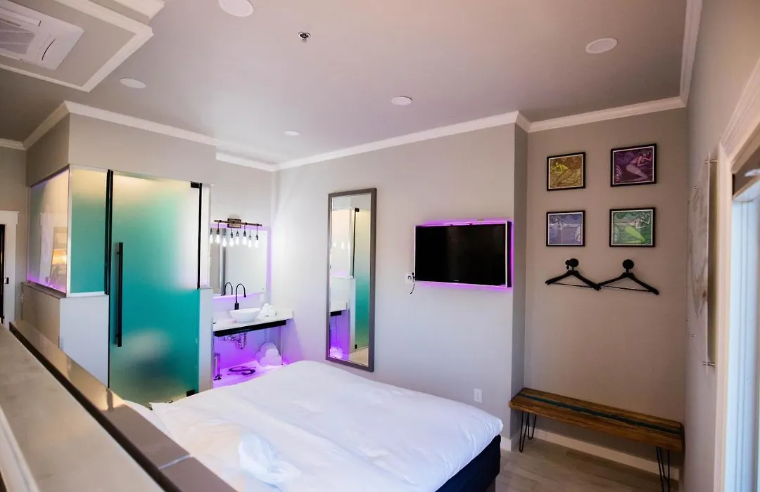 River Sirens Hotel-Contactless Check In Hotel-1