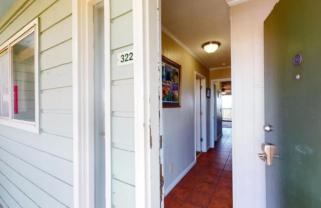Sea Cabin 322-B-1