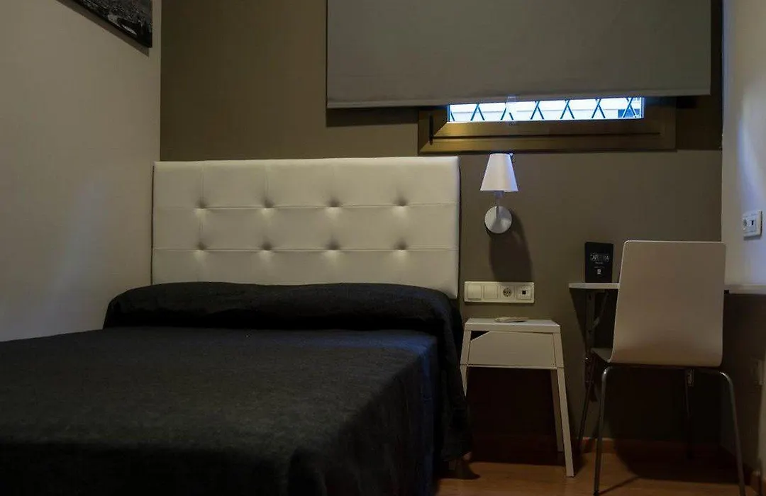 Hostal Sant Pau-1