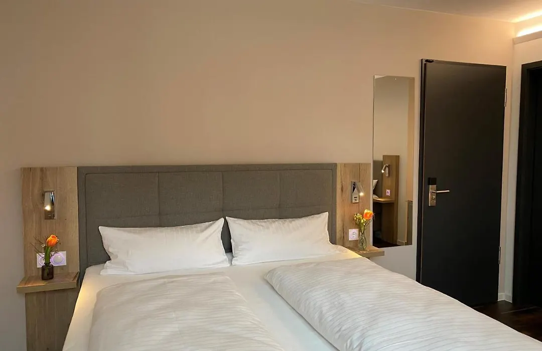 Hotel B4-1
