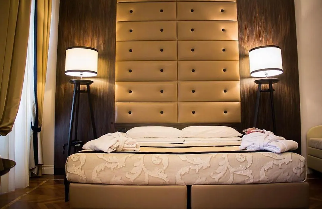 Hotel Lombardia-1