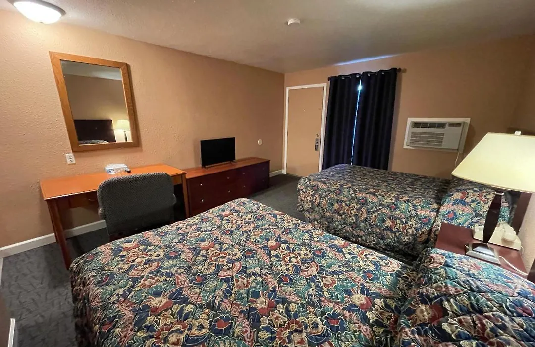 American Inn Council Bluffs-1
