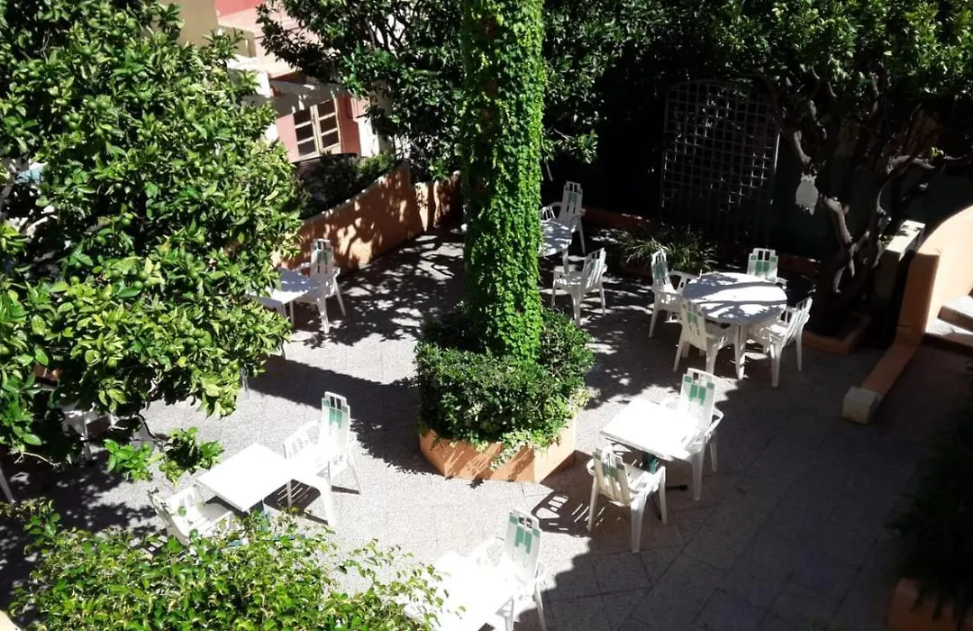 Hotel Provencal-1