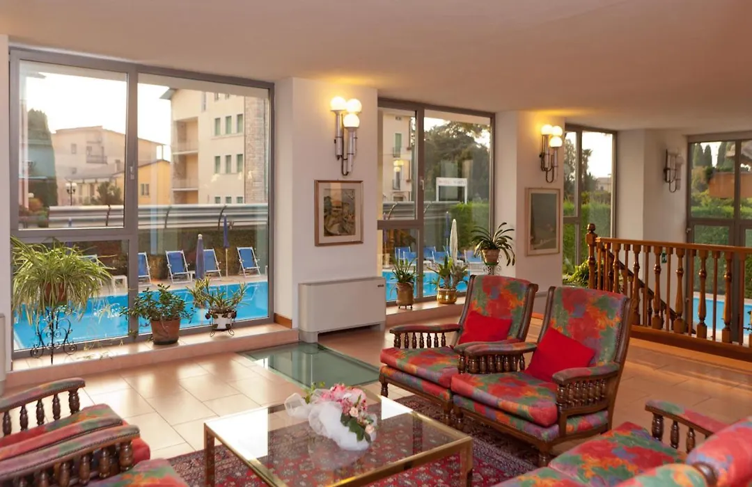 Hotel Idania-1