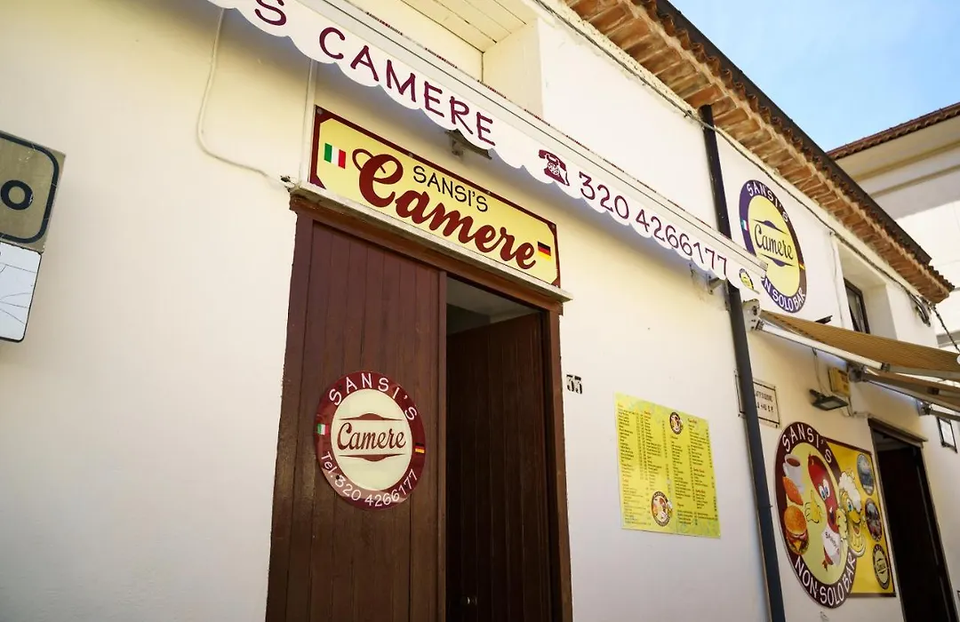 Sansi'S Sapri Camere-1