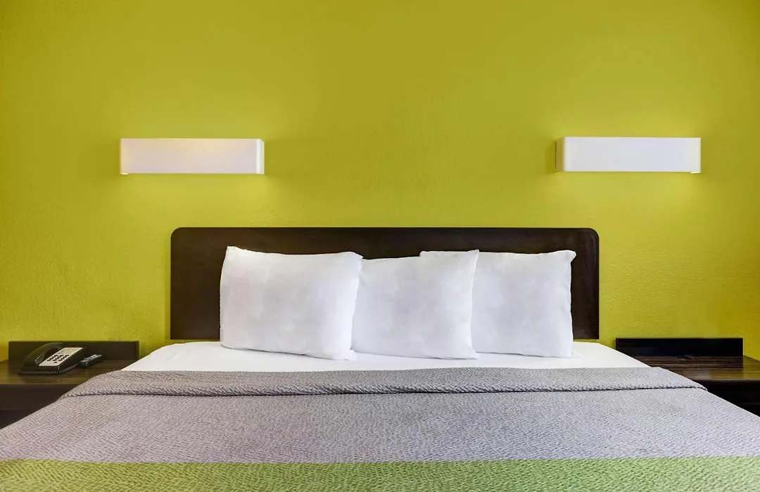 Motel 6 Indianapolis In-1