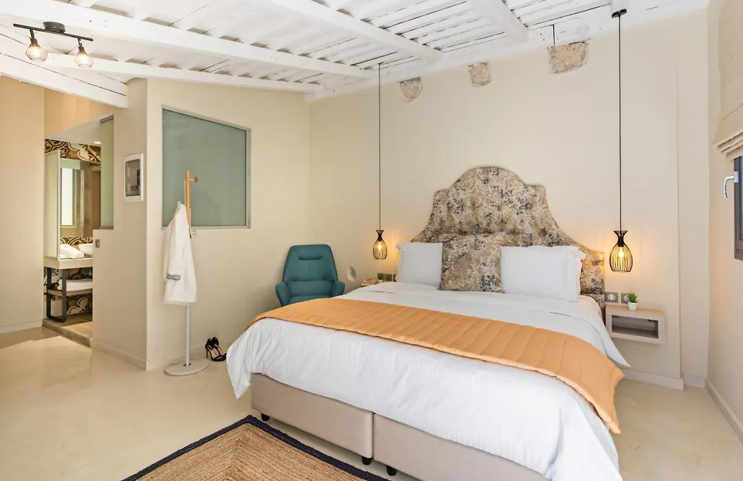 Mitos-Suites-1