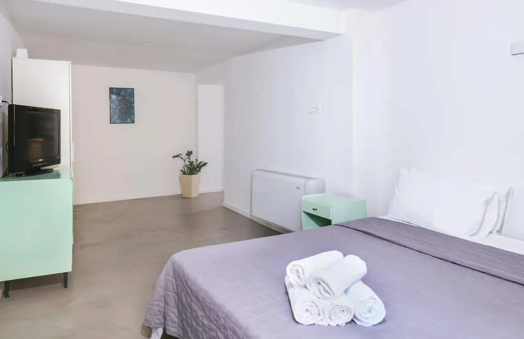 M9 Rooms-1