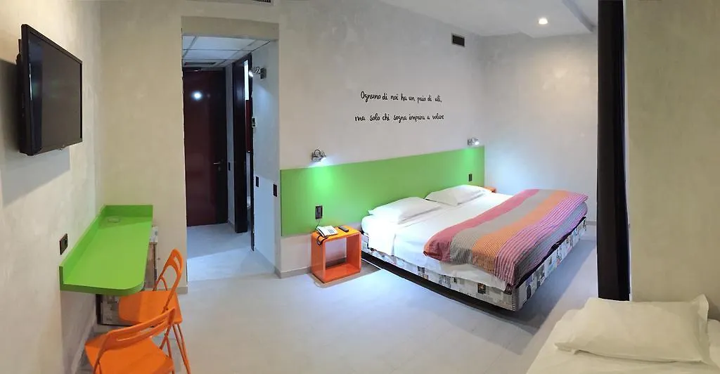 Hotel 38-1
