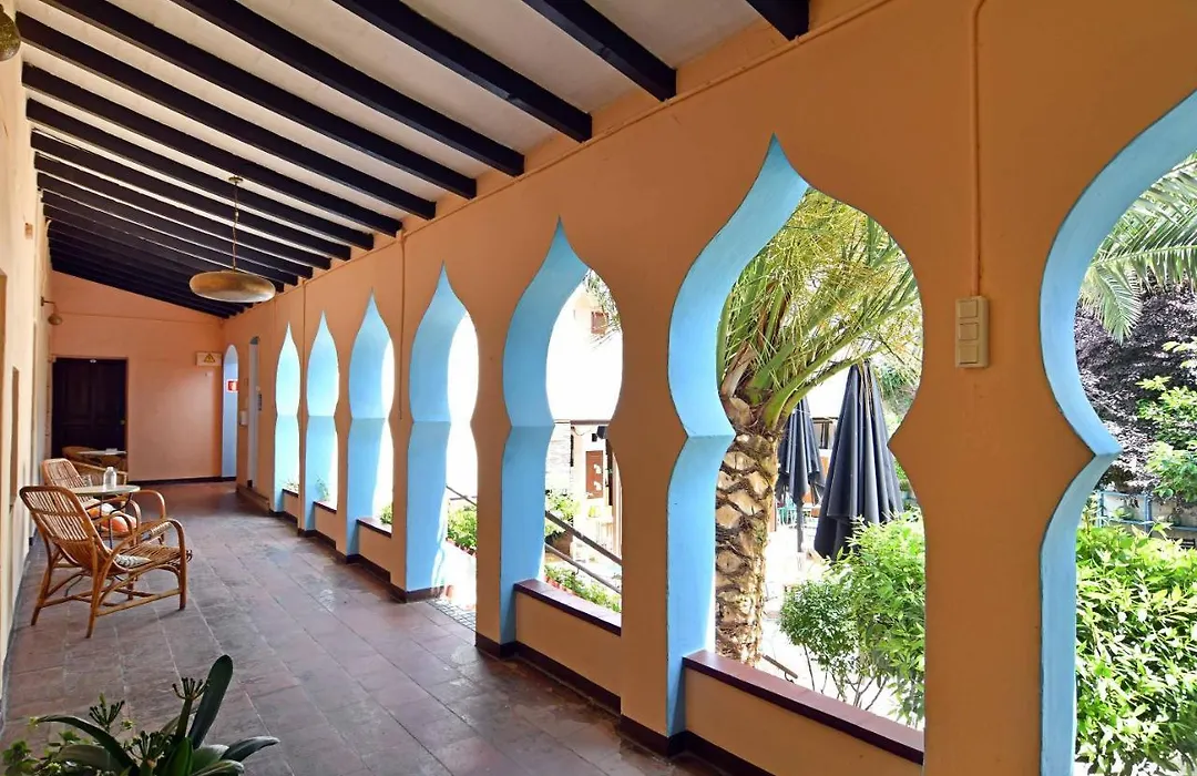 Hostal L'Estrella-1