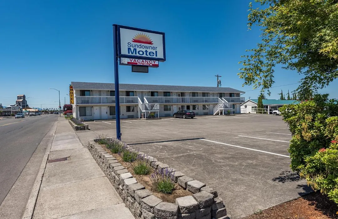 Sundowner Motel Sequim-1