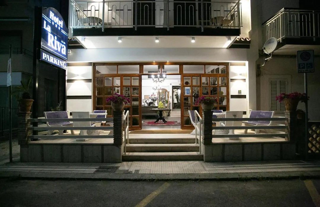 Hotel La Riva-1