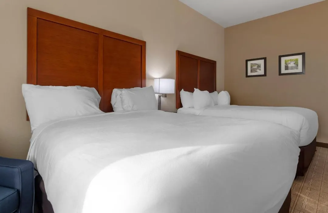 Comfort Inn & Suites North Mankato-1