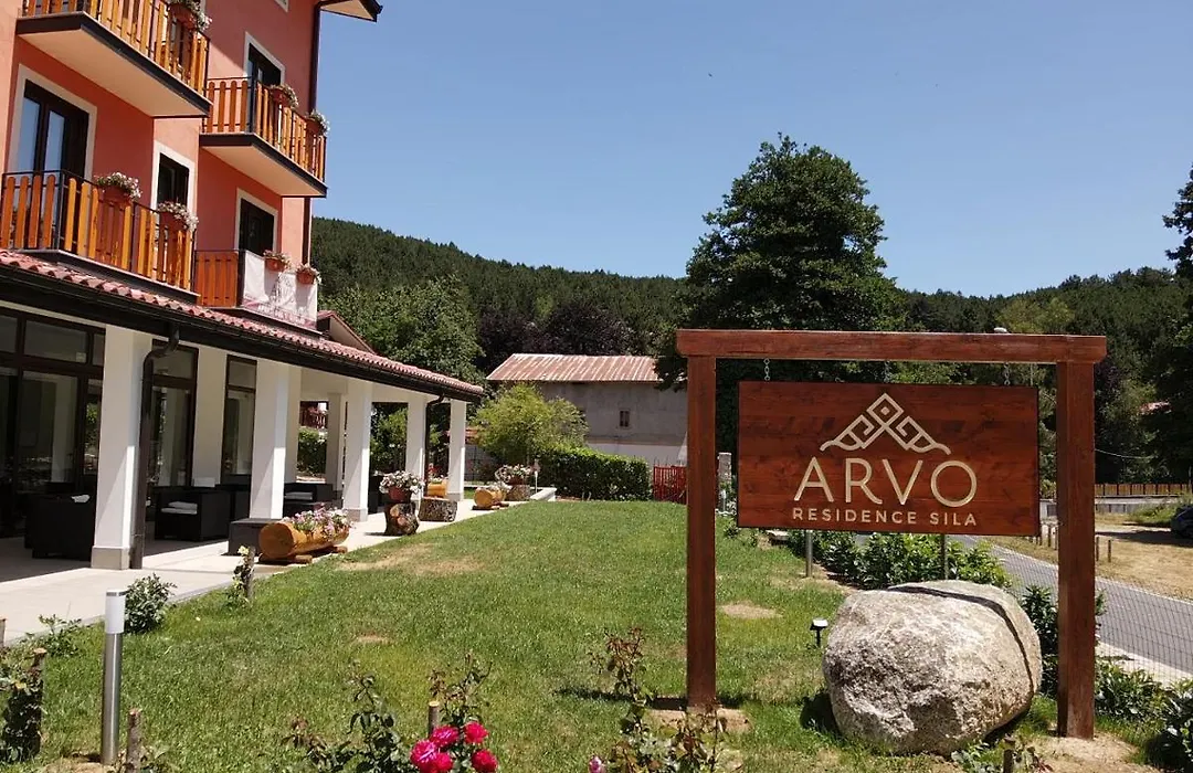 Arvo Residence Sila Lorica-1