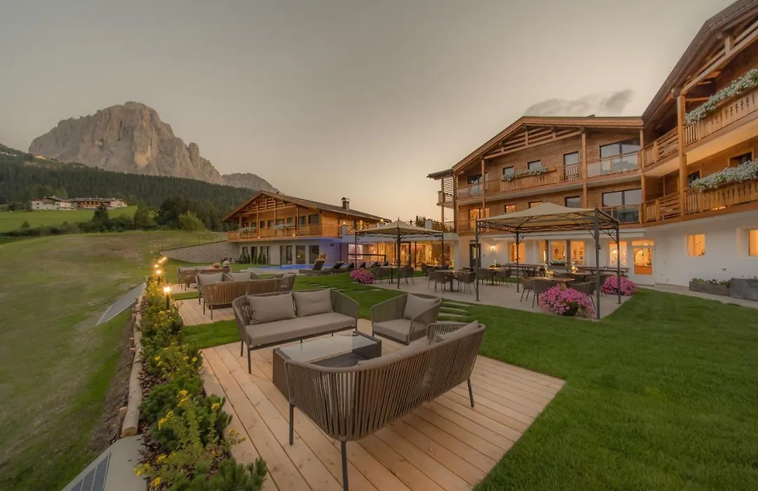 Hotel Rodella-1