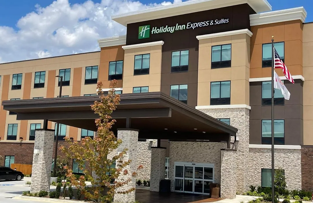 Holiday Inn Express & Suites - Ft. Smith - Airport By Ihg-1