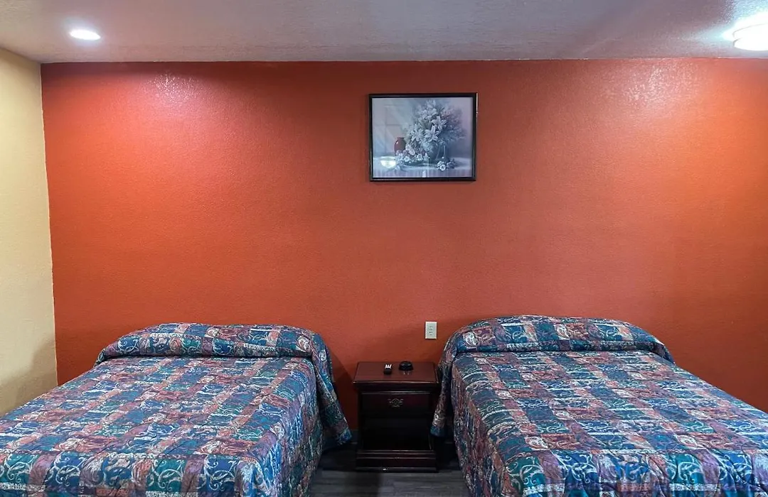 Kenwood Court Motel-1